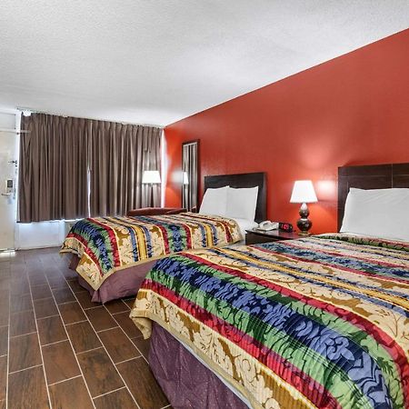 Clarion Inn Brunswick Εξωτερικό φωτογραφία