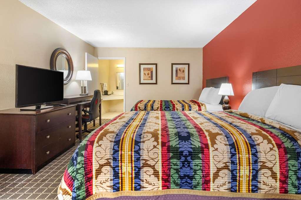 Clarion Inn Brunswick Δωμάτιο φωτογραφία