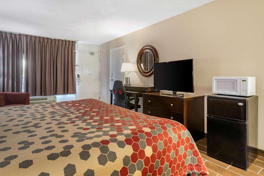Clarion Inn Brunswick Δωμάτιο φωτογραφία