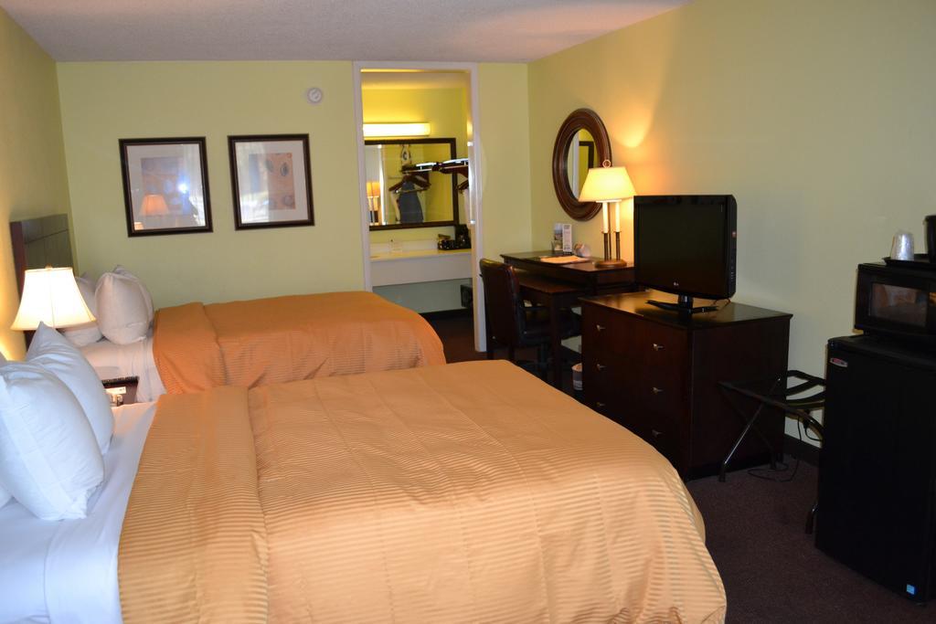Clarion Inn Brunswick Δωμάτιο φωτογραφία