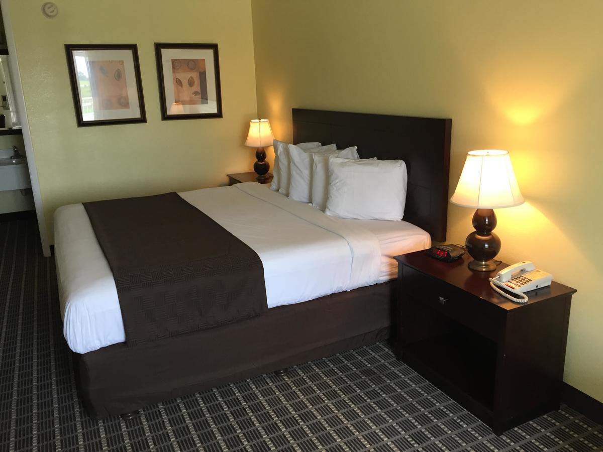 Clarion Inn Brunswick Εξωτερικό φωτογραφία