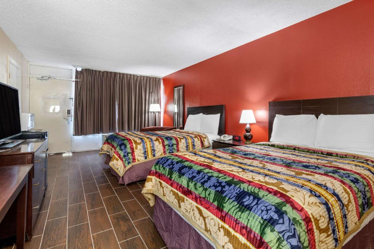 Clarion Inn Brunswick Εξωτερικό φωτογραφία
