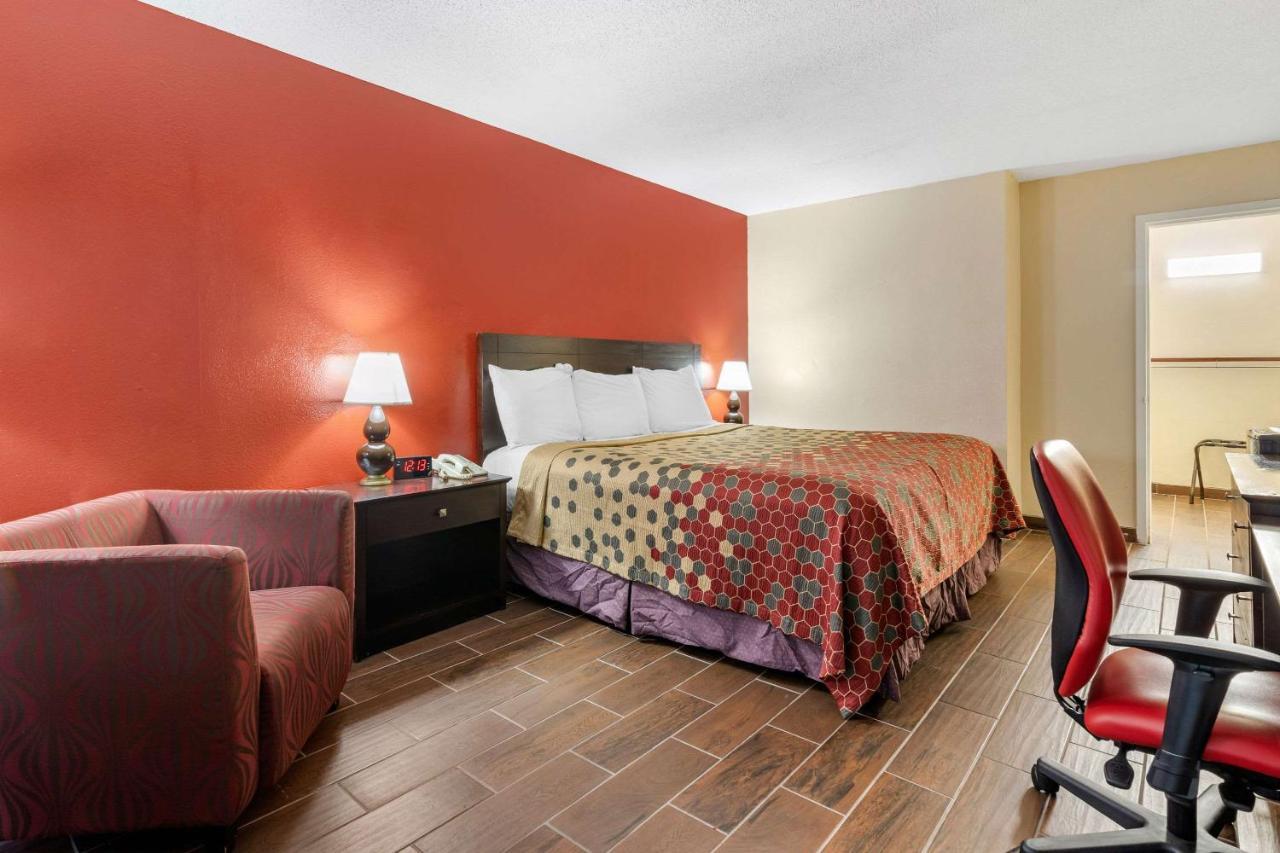 Clarion Inn Brunswick Εξωτερικό φωτογραφία